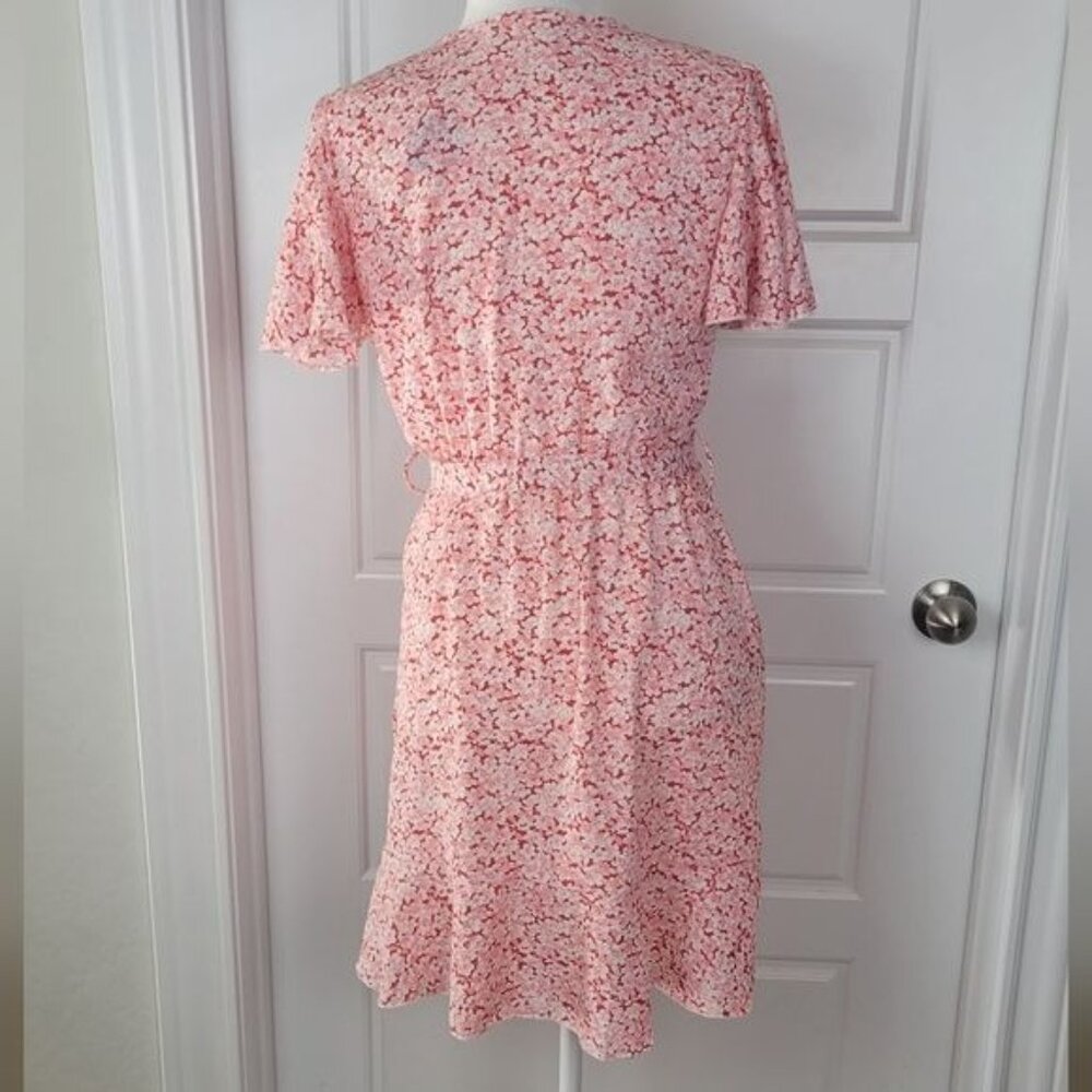 Cupshe Women's pink floral faux wrap dress size Small New With Tags - Picture 7 of 12